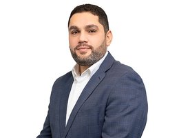 العميل Osama Younes