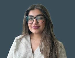 Agent Divya Wadhwa Anil Wadhwa