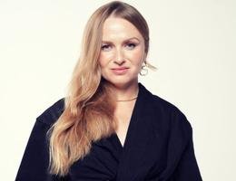 العميل Ilona Lobkova
