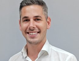 العميل Richard   Boswell