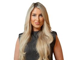 العميل Chloe Harding