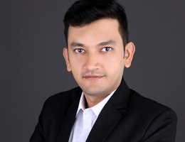 Agent NARESH NAVLANI