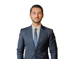 العميل Emilio Dammous