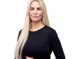 Agent Elizabeth Brown