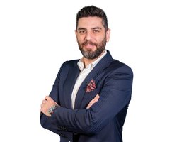 العميل Tareq A M Samhouri