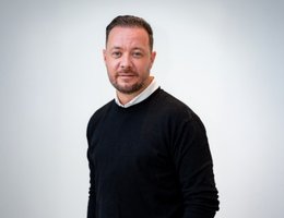 Tom Curle