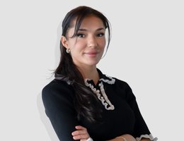 العميل Izej Muradova