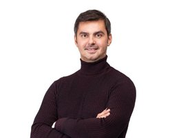 العميل Denis  Zhonochin