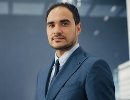 العميل Atef Mekni
