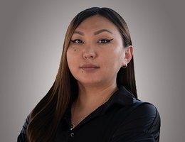 العميل Ainura  Almazbekovna