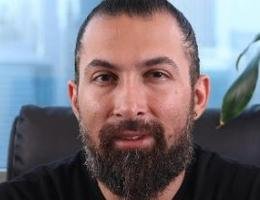 العميل shahrokh Haji khan