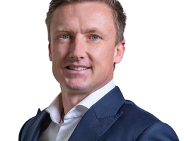 Ross Mckenzie