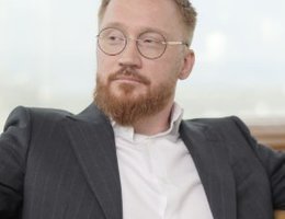 العميل Ivan Olenichev