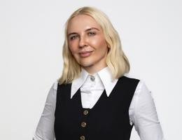 Agent Laura Zavragiu