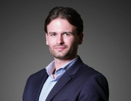 العميل Felice Molinario