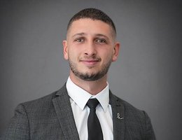 العميل Ali Kazma