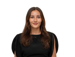 العميل Chloe Kewly