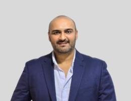 العميل Kapil Dhakan