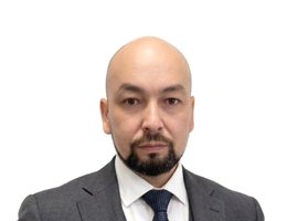 العميل Marat Akashov