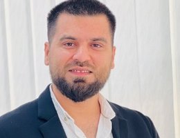 العميل Armaghan Shafi