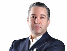 العميل Shayan  Sepehrsima