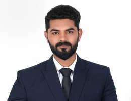 العميل Tayyab  Mustafa