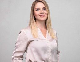 العميل Alona Bashyrova