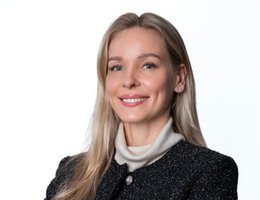 العميل Nelli Minina