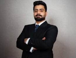 العميل Usman Khalid