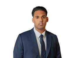 العميل Aaron Heer