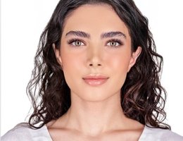 العميل Niayesh Kafili