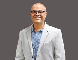 العميل Sumeet Sethi