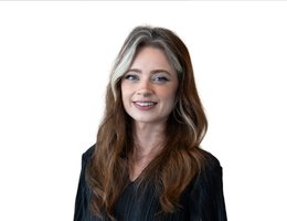 العميل Hannah Charlotte Dunn
