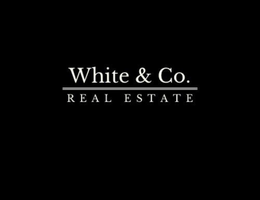 العميل Aileen Laquindanum