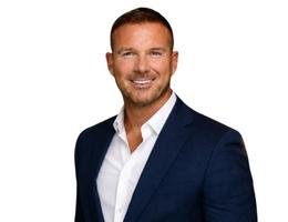 العميل Lee Carr