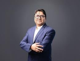 العميل Yogesh Anil Macwan