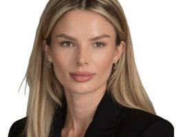 Agent Corinna Zuern