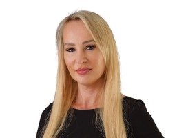 العميل Angela Skinner