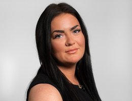 العميل Caitlin Towse