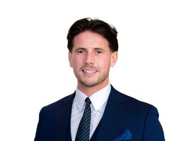 العميل Raife Tinson-Shaw