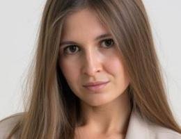 العميل Anastasiia Diatlova