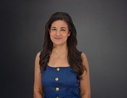 العميل Mona Gopal