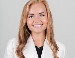 العميل Inna Busargina