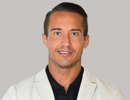 العميل James  Ferguson