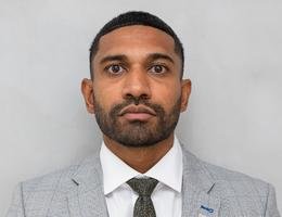 Agent Sean Auchombit