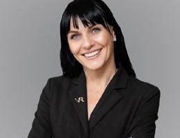 Agent Stefanie Giersch