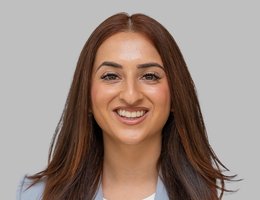 العميل Simran Aulakh
