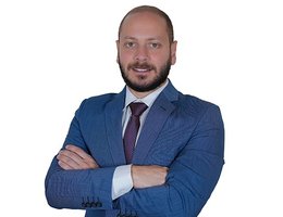 العميل Amr Khouly