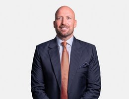 العميل Jason  Tucker