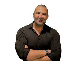 Agent Salim Alshoueiry